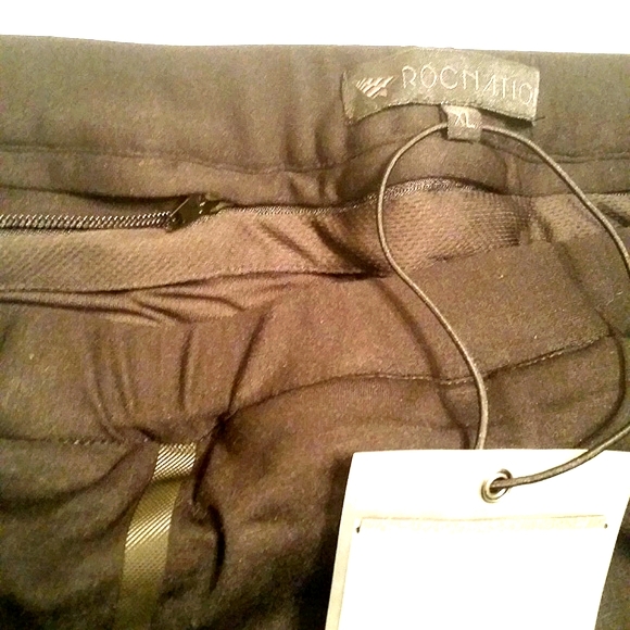 NWT Roc Nation PAPER PLANES Holiday TRAVEL Sweats Casual NBA NFL NCAA MBB - Picture 2 of 8